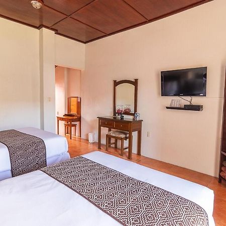 Hotel Dona Juana ตลาโคตาลปัน ภายนอก รูปภาพ