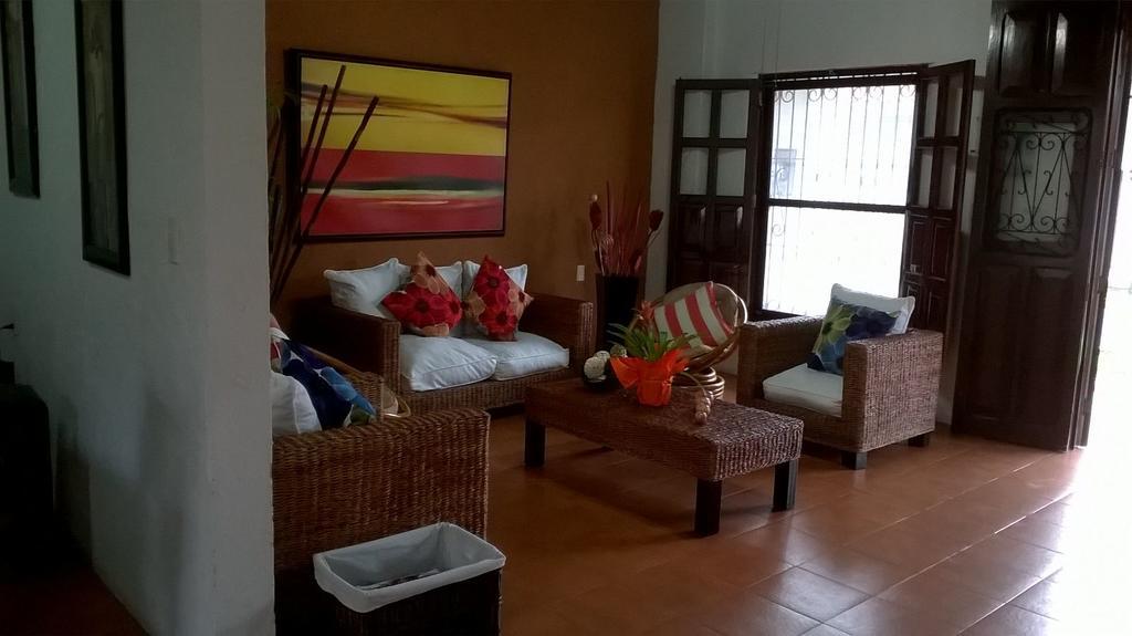 Hotel Dona Juana ตลาโคตาลปัน ภายนอก รูปภาพ